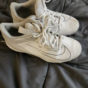 Nike White/Light Gray Athletic Sneakers